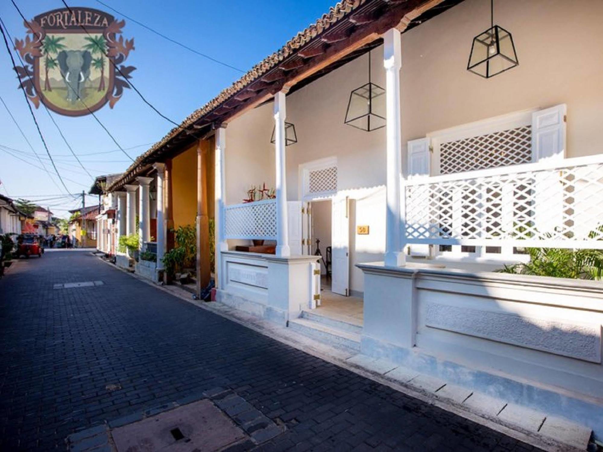 גאלה Fortaleza Lighthouse Street מראה חיצוני תמונה